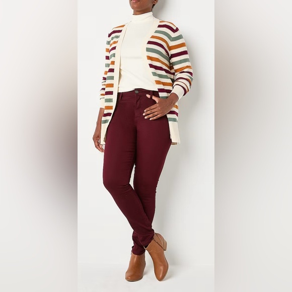 St. John's Bay Mid Rise Secretly Slender Skinny Fit Jean Women’s 10 🍁Burgundy - Picture 3 of 10